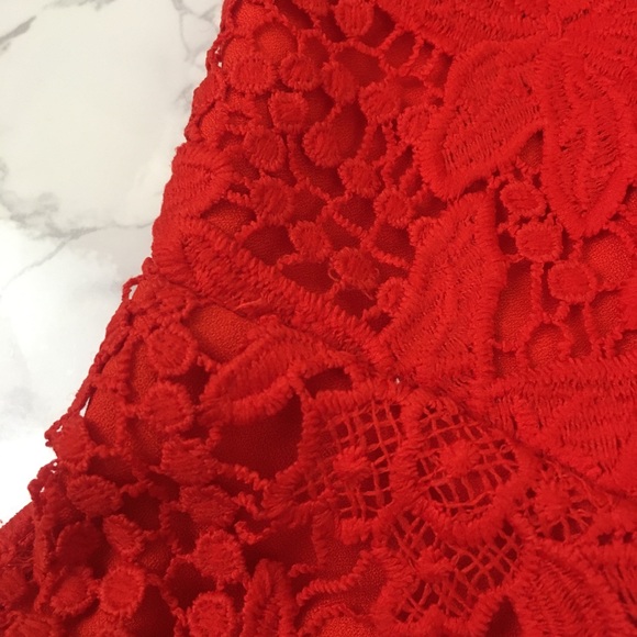 LAST DAY TO PURCHASE! ASTR The Label Daniel Off-the-Shoulder Lace Dress - Picture 10 of 16